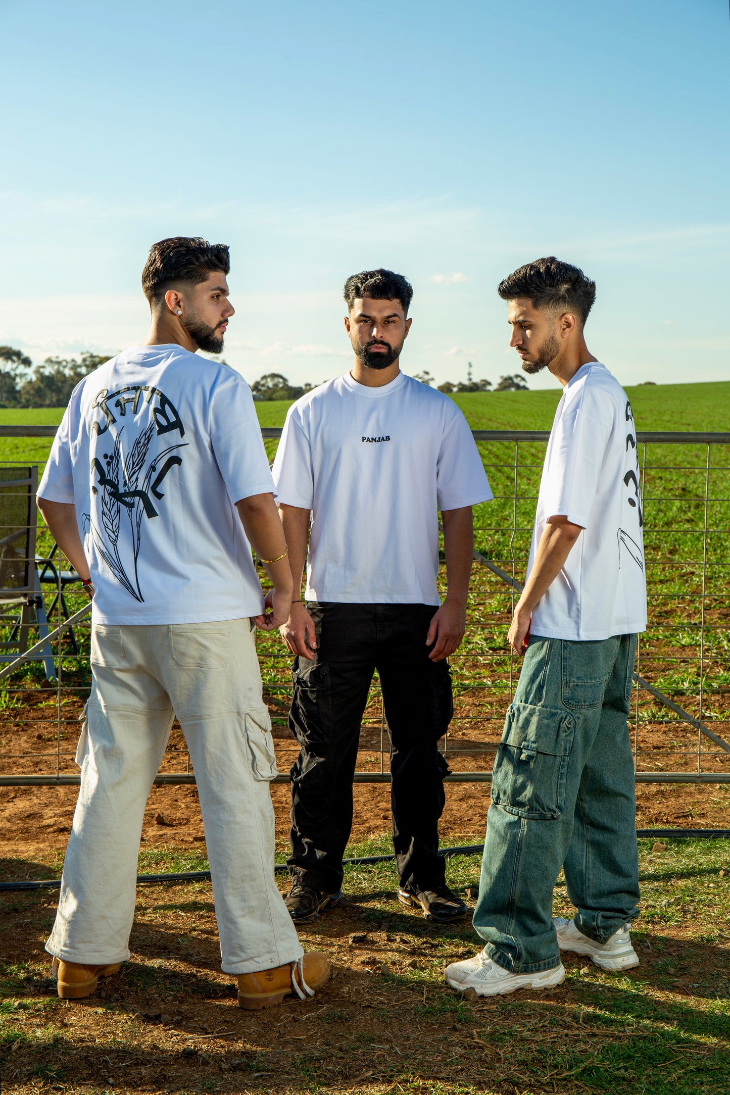 Kanak Oversized T-Shirt (White)